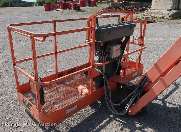 image for item DG7036 2010 JLG 800AJ boom lift