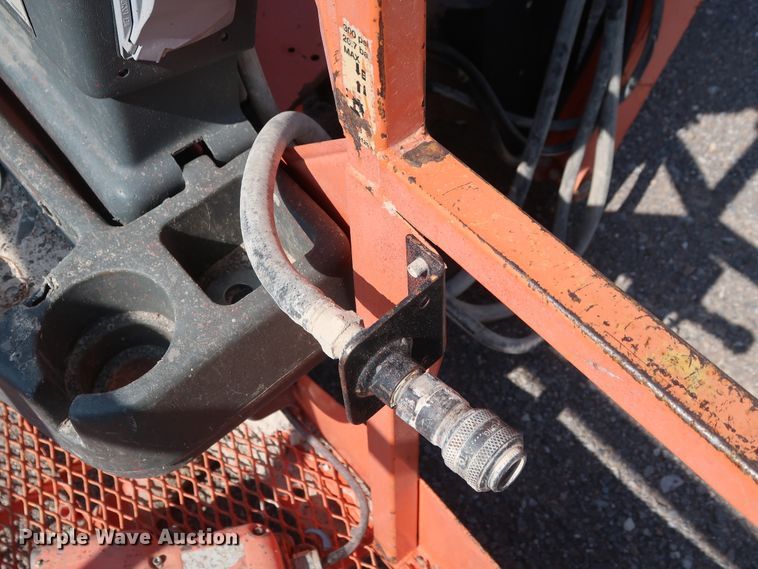 image for item DG7036 2010 JLG 800AJ boom lift