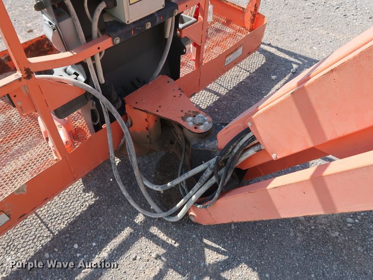 image for item DG7036 2010 JLG 800AJ boom lift