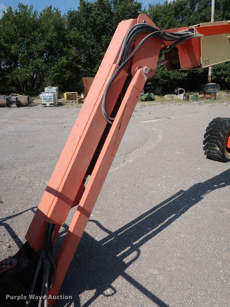 image for item DG7036 2010 JLG 800AJ boom lift