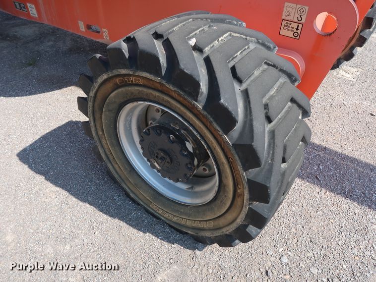 image for item DG7036 2010 JLG 800AJ boom lift