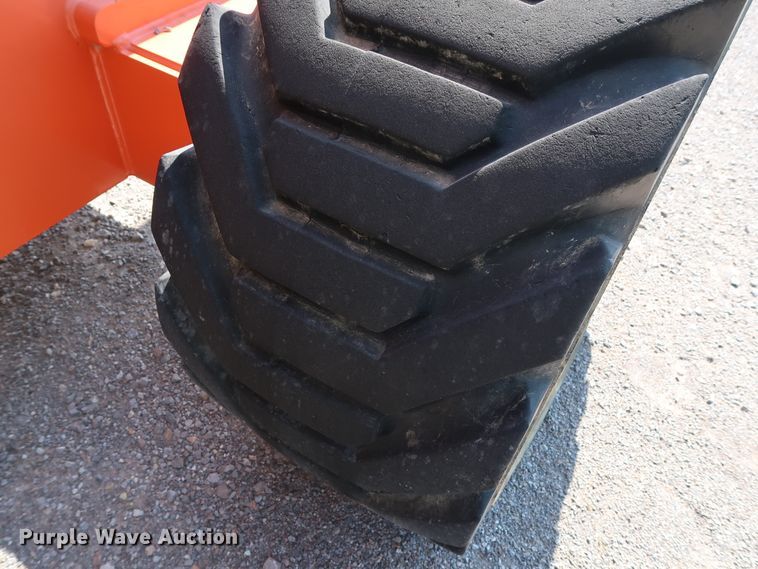 image for item DG7036 2010 JLG 800AJ boom lift