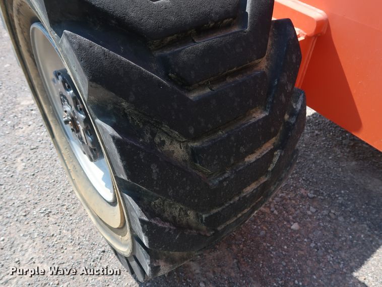 image for item DG7036 2010 JLG 800AJ boom lift