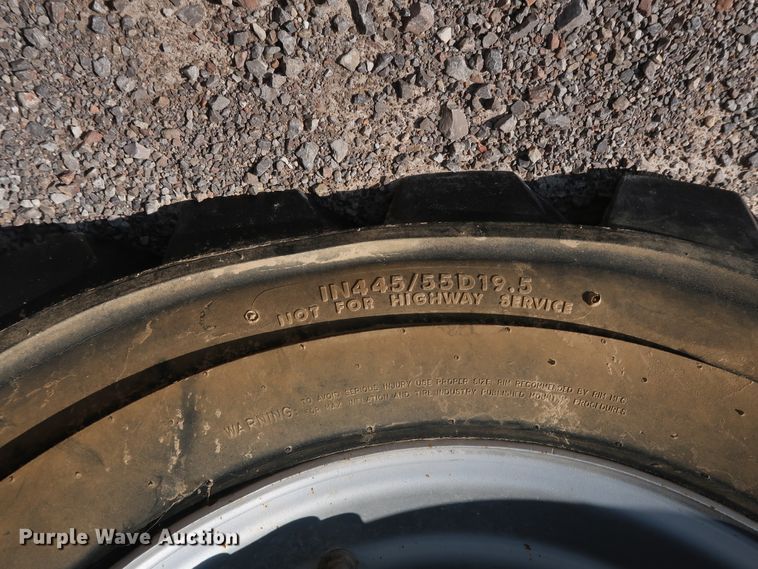 image for item DG7036 2010 JLG 800AJ boom lift