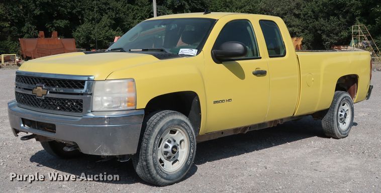 image for item DG7037 2011 Chevrolet Silverado 2500HD Ext. Cab pickup truck