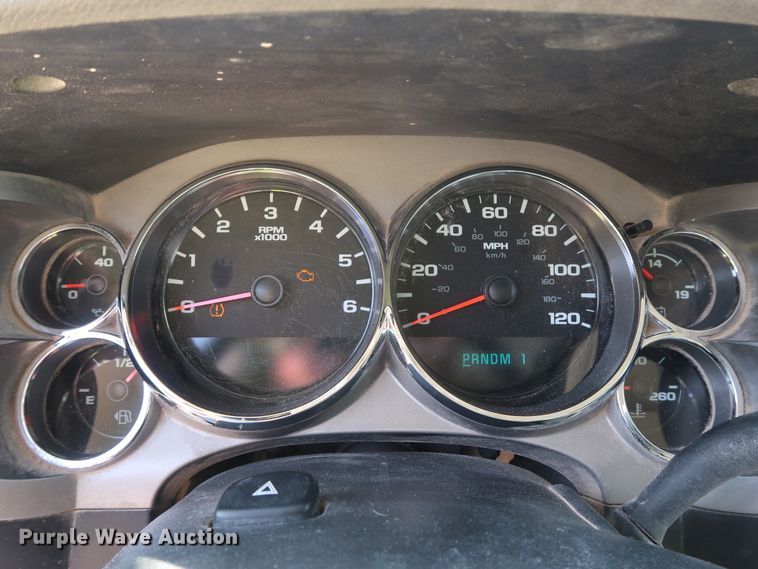 image for item DG7038 2013 Chevrolet Silverado 2500HD Ext. Cab pickup truck