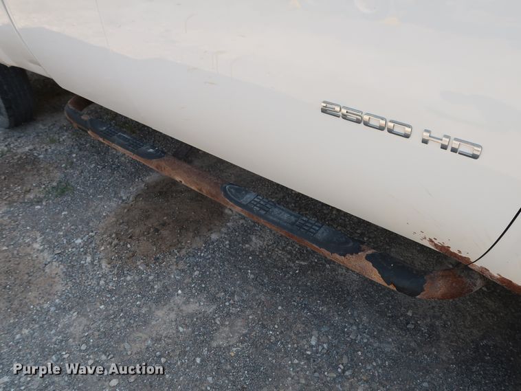 image for item DG7038 2013 Chevrolet Silverado 2500HD Ext. Cab pickup truck