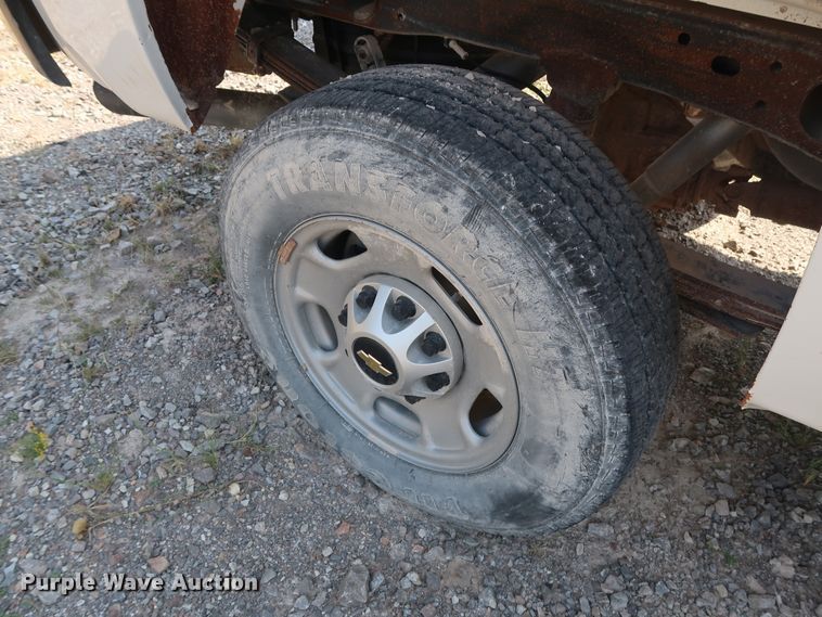 image for item DG7038 2013 Chevrolet Silverado 2500HD Ext. Cab pickup truck