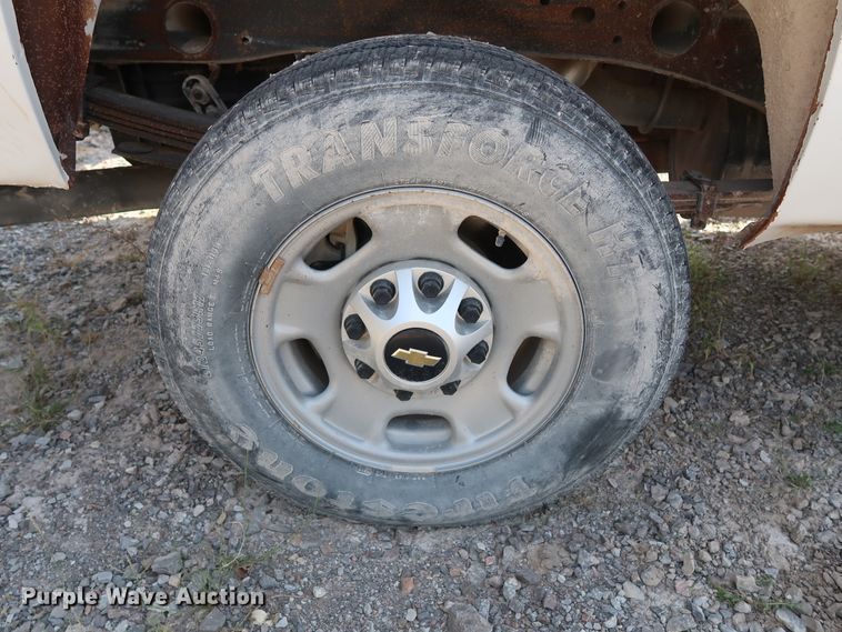 image for item DG7038 2013 Chevrolet Silverado 2500HD Ext. Cab pickup truck