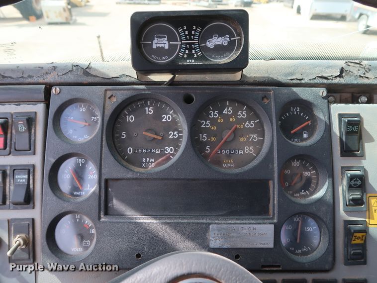 image for item DG7040 1996 Freightliner FL80 drilling rig truck