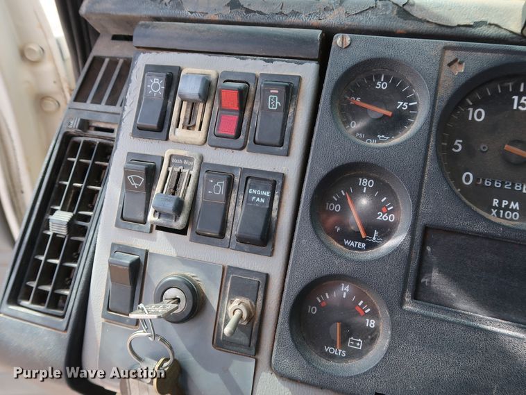 image for item DG7040 1996 Freightliner FL80 drilling rig truck