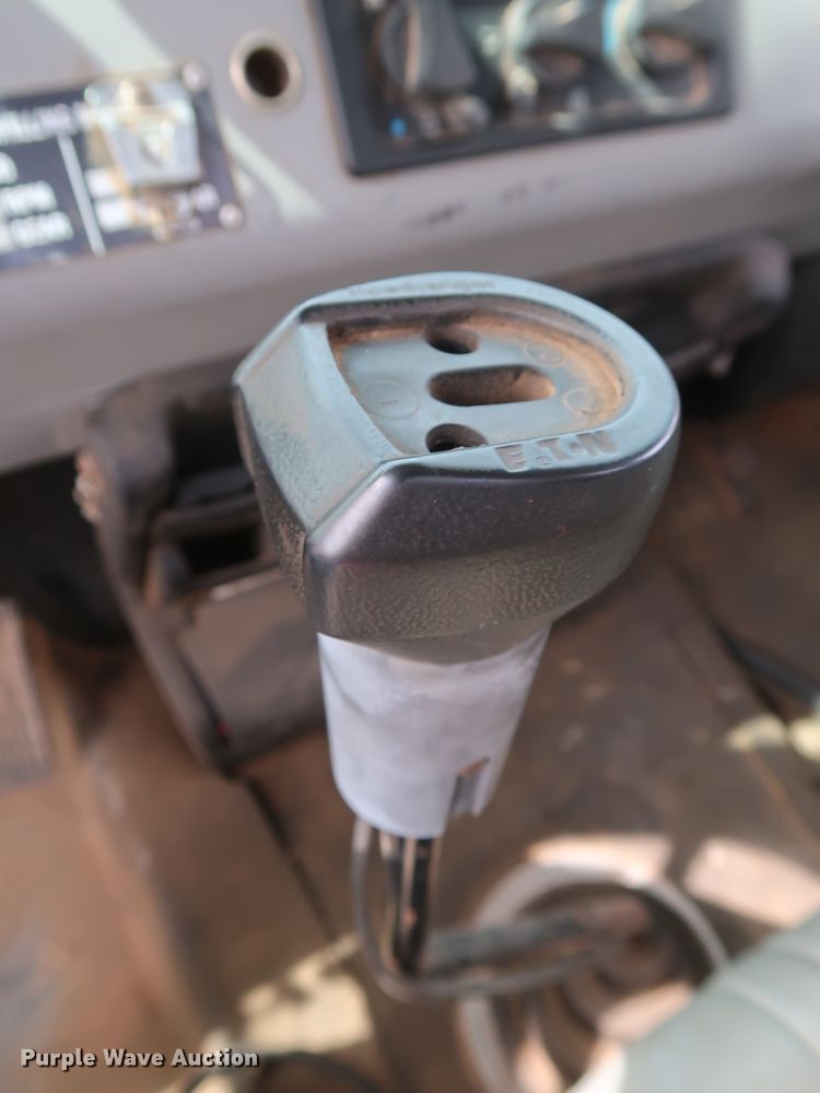 image for item DG7040 1996 Freightliner FL80 drilling rig truck