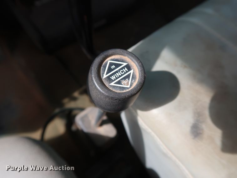 image for item DG7040 1996 Freightliner FL80 drilling rig truck