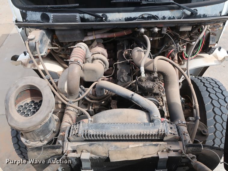 image for item DG7040 1996 Freightliner FL80 drilling rig truck