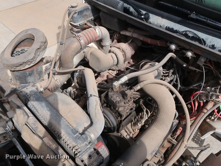 image for item DG7040 1996 Freightliner FL80 drilling rig truck