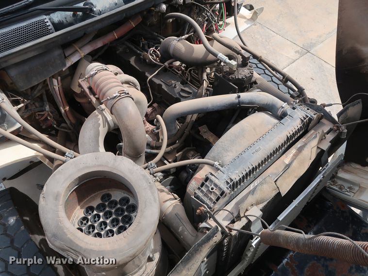 image for item DG7040 1996 Freightliner FL80 drilling rig truck