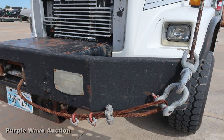 image for item DG7040 1996 Freightliner FL80 drilling rig truck