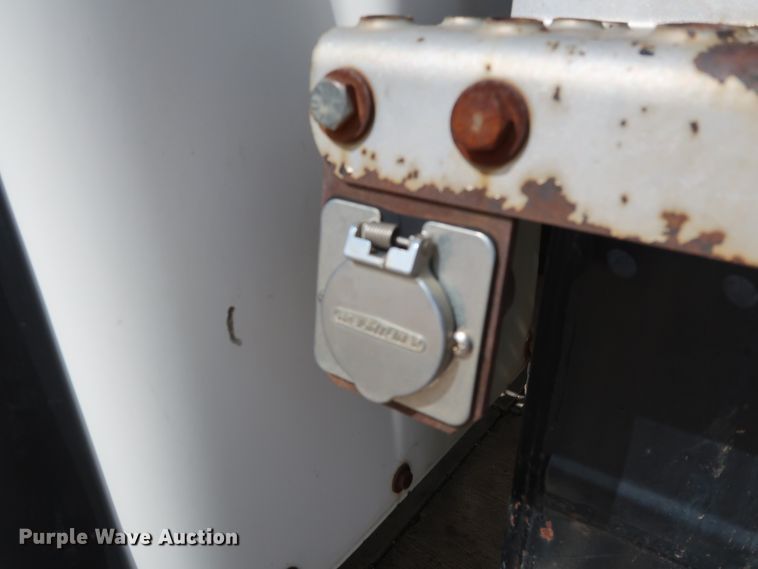 image for item DG7040 1996 Freightliner FL80 drilling rig truck