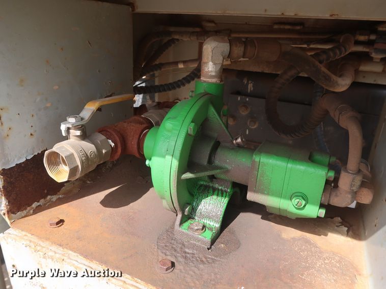 image for item DG7040 1996 Freightliner FL80 drilling rig truck