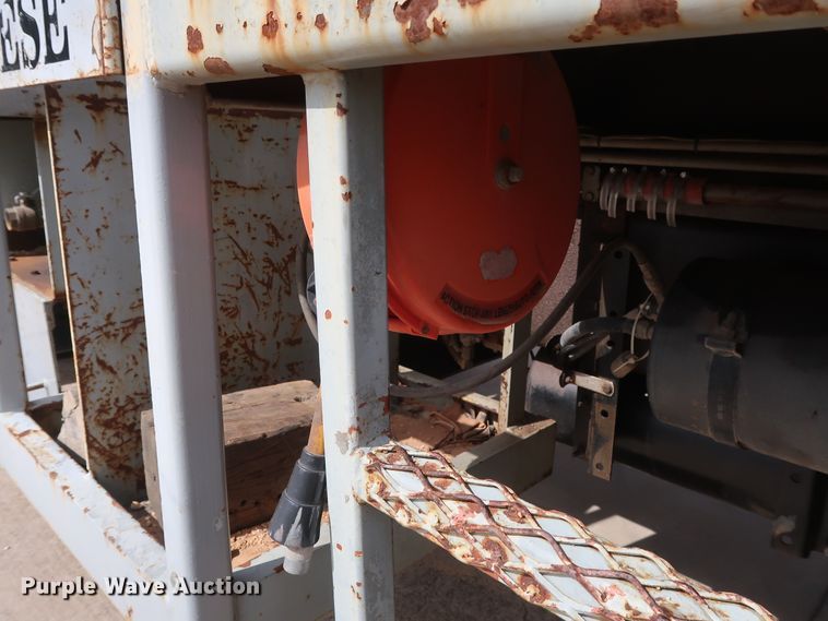 image for item DG7040 1996 Freightliner FL80 drilling rig truck