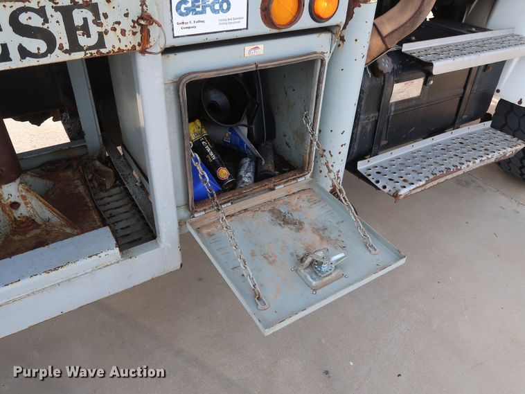 image for item DG7040 1996 Freightliner FL80 drilling rig truck