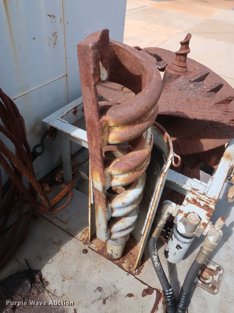 image for item DG7040 1996 Freightliner FL80 drilling rig truck