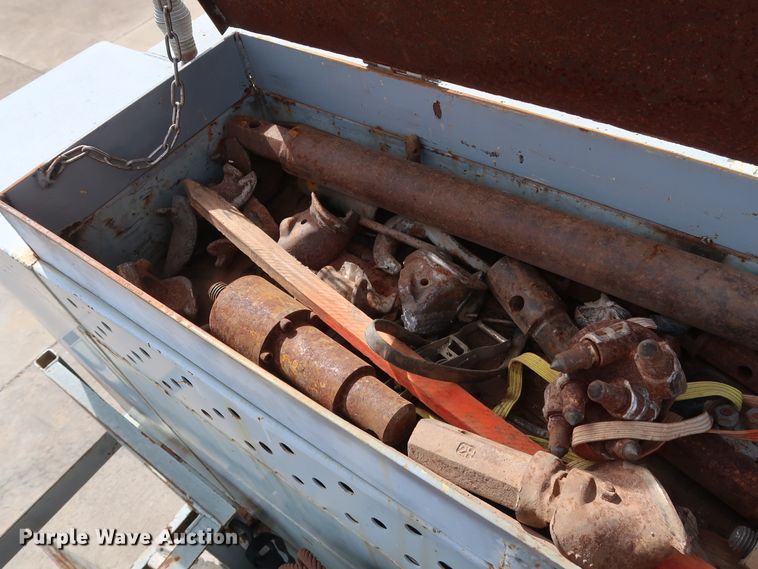 image for item DG7040 1996 Freightliner FL80 drilling rig truck