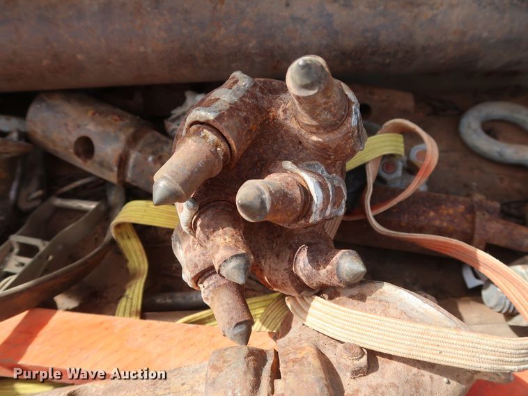 image for item DG7040 1996 Freightliner FL80 drilling rig truck