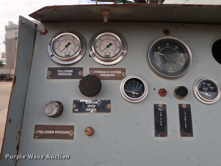 image for item DG7040 1996 Freightliner FL80 drilling rig truck