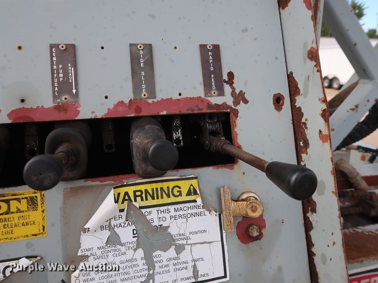 image for item DG7040 1996 Freightliner FL80 drilling rig truck