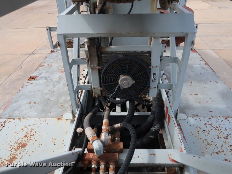 image for item DG7040 1996 Freightliner FL80 drilling rig truck