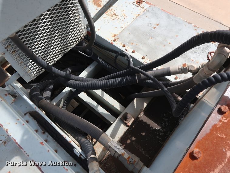 image for item DG7040 1996 Freightliner FL80 drilling rig truck