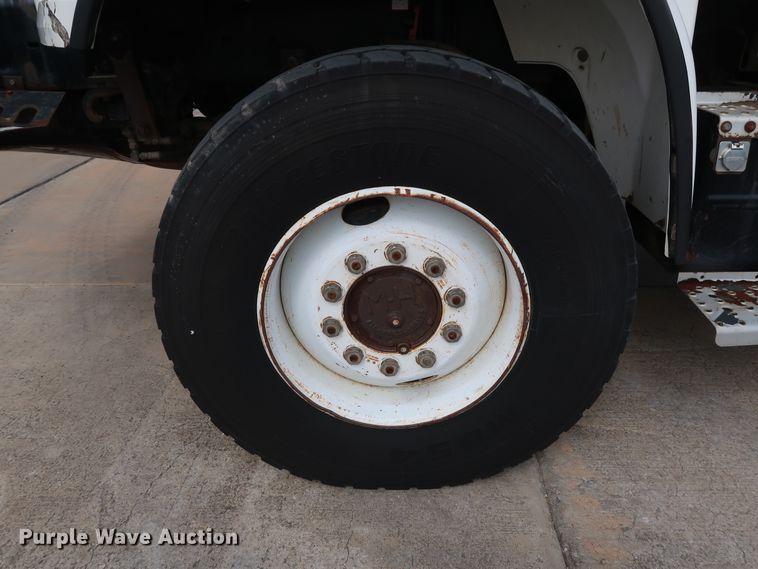 image for item DG7040 1996 Freightliner FL80 drilling rig truck