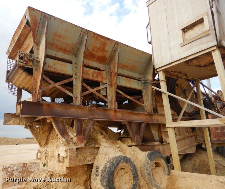 image for item DH3584 1952 Cedarapids 5X14 jaw crushing plant