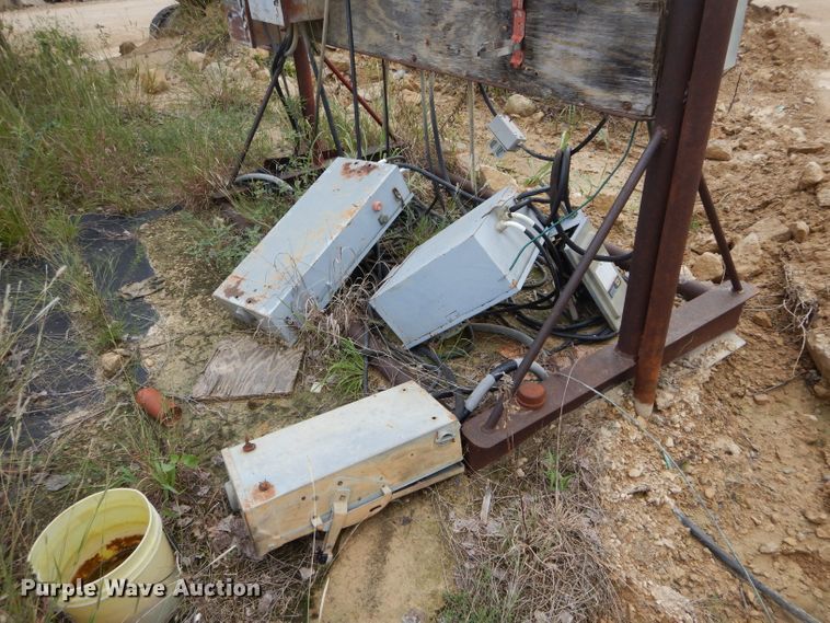 image for item DH3584 1952 Cedarapids 5X14 jaw crushing plant