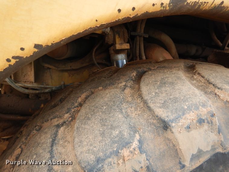 image for item DH3589 2005 Caterpillar 730 haul truck