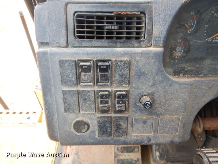 image for item DH3591 2006 Komatsu HM300-2 haul truck