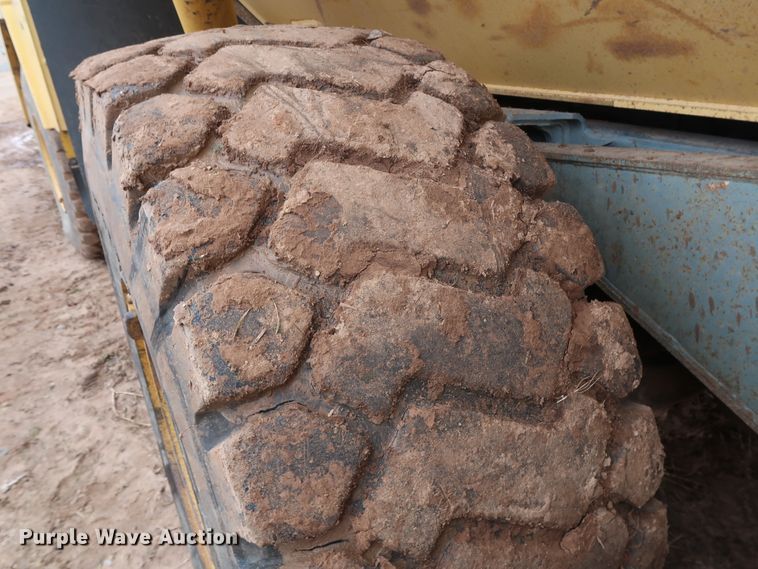 image for item DH3591 2006 Komatsu HM300-2 haul truck