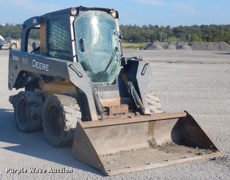 image for item DI2346 2011 John Deere 326D skid steer