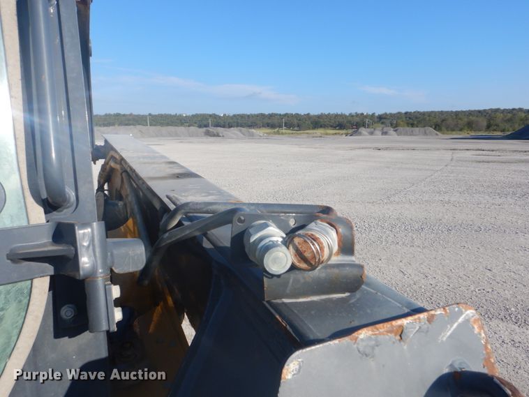 image for item DI2346 2011 John Deere 326D skid steer