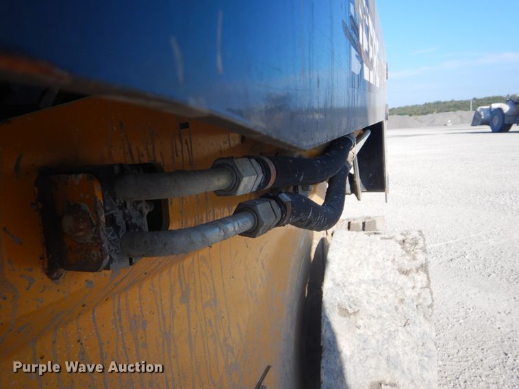 image for item DI2346 2011 John Deere 326D skid steer