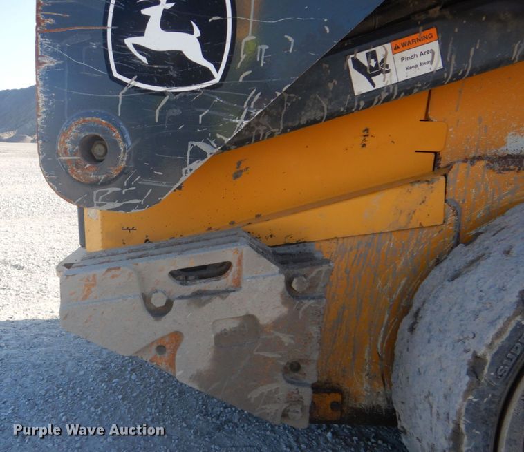 image for item DI2346 2011 John Deere 326D skid steer