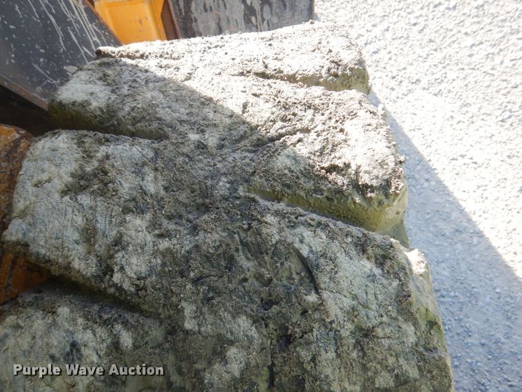 image for item DI2346 2011 John Deere 326D skid steer