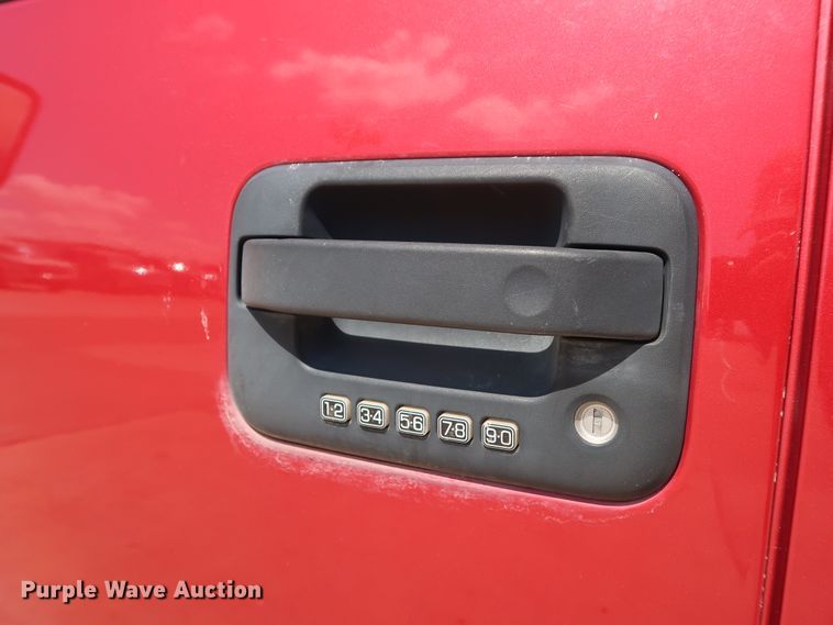 image for item GE9001 2009 Ford F150 XLT SuperCrew pickup truck