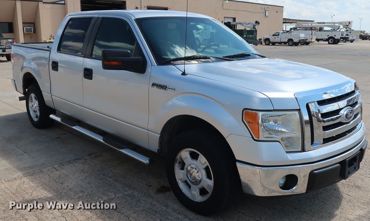 image for item GE9002 2011 Ford F150 XLT SuperCrew pickup truck