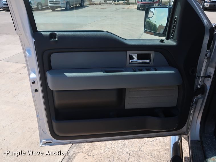 image for item GE9002 2011 Ford F150 XLT SuperCrew pickup truck