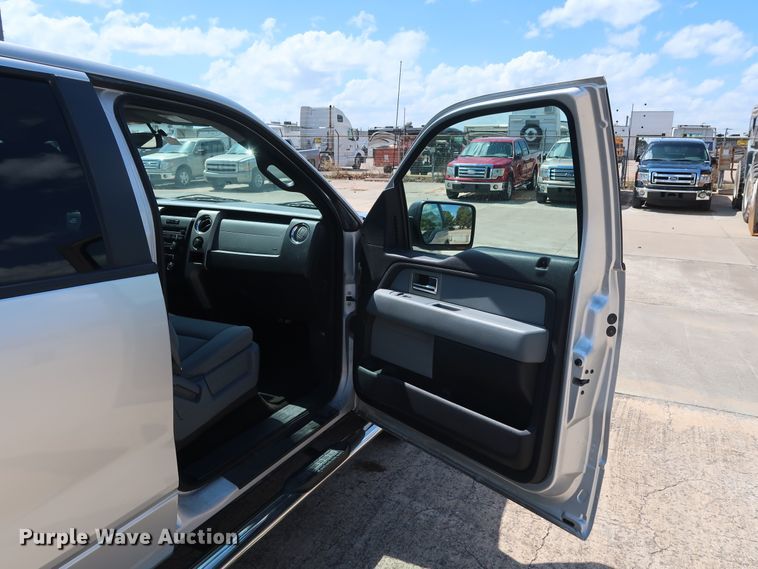 image for item GE9002 2011 Ford F150 XLT SuperCrew pickup truck