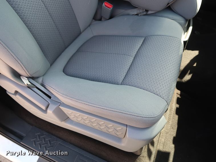 image for item GE9002 2011 Ford F150 XLT SuperCrew pickup truck