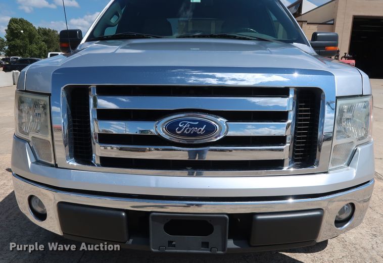 image for item GE9002 2011 Ford F150 XLT SuperCrew pickup truck