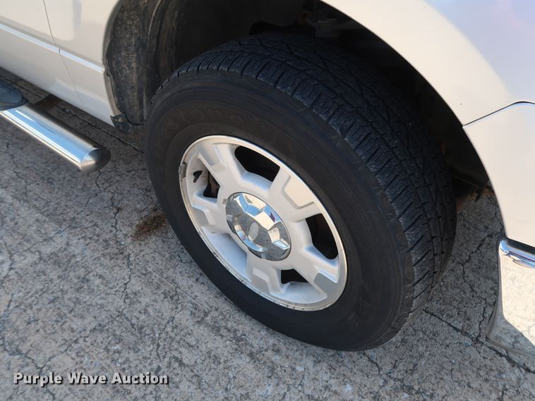 image for item GE9002 2011 Ford F150 XLT SuperCrew pickup truck